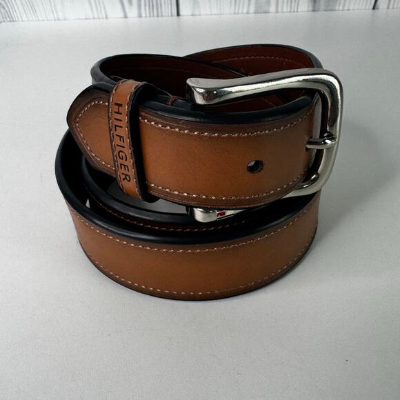 Tommy Hilfiger Brown Leather Belt Silver Buckle Logo Size 34 - Picture 1 of 5